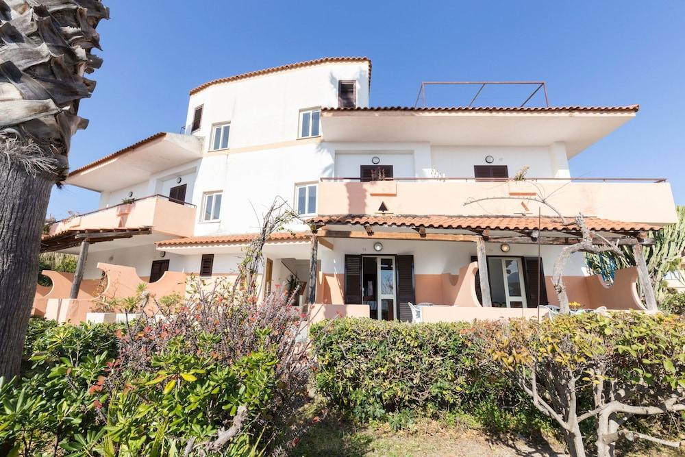 Residence Esmeraldo Capo Vaticano Buitenkant foto